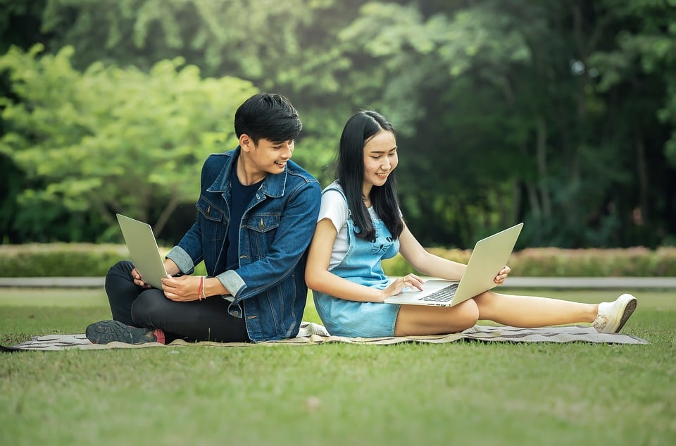 Should teenagers invest in books?